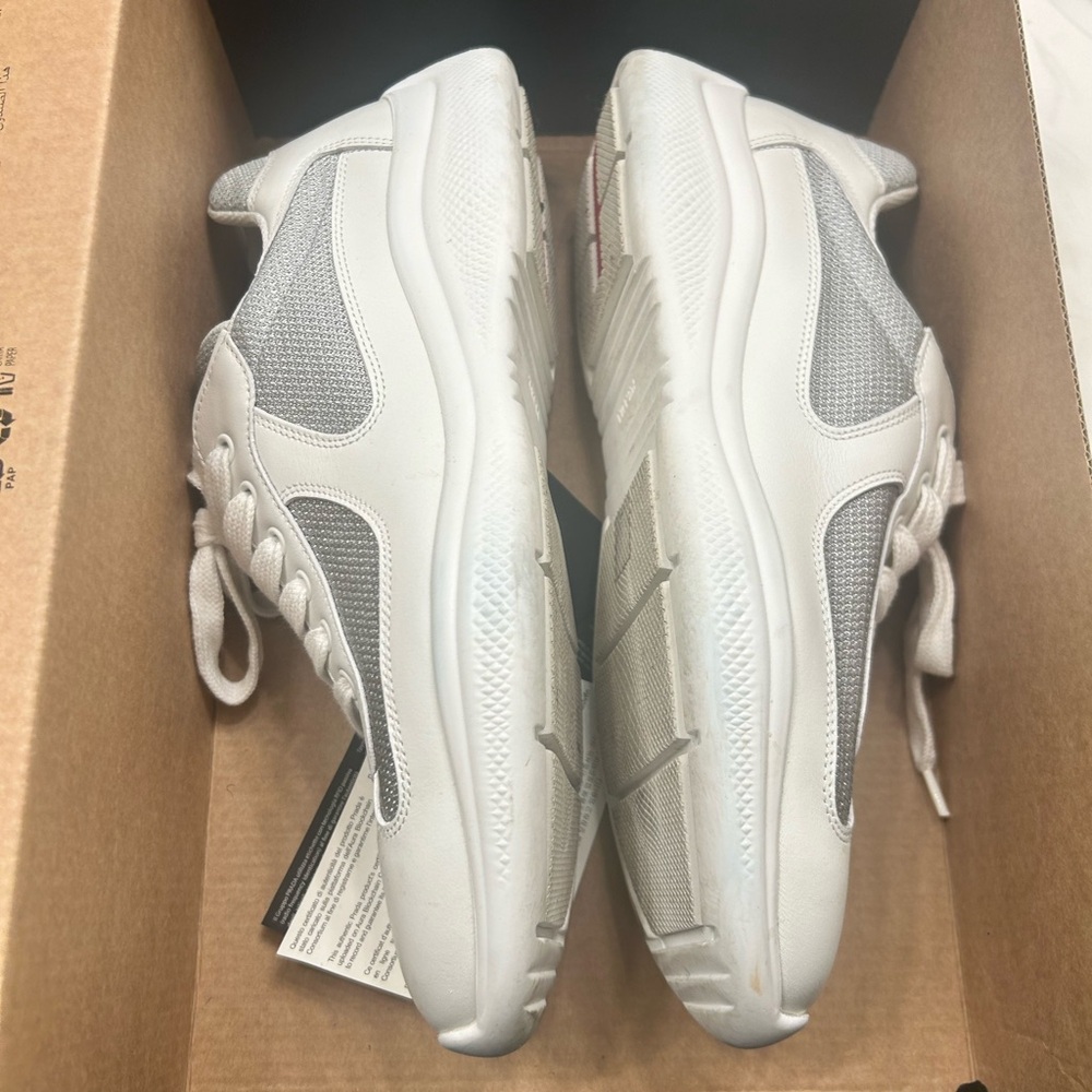 White Prada size uk 9 - Picture 2 of 4